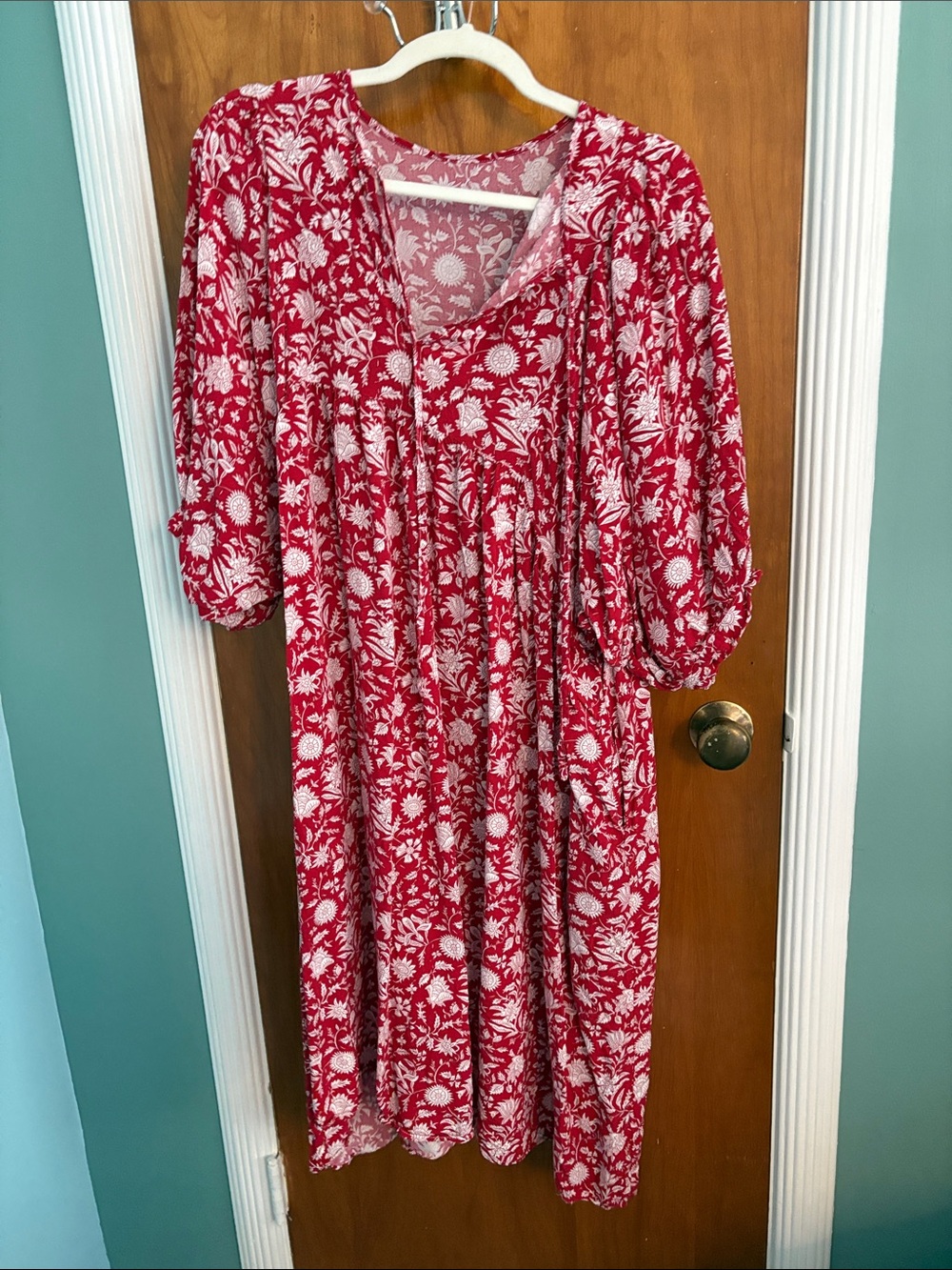 Women's Red Floral Midi Dress with V-Neck and Gathered Waist